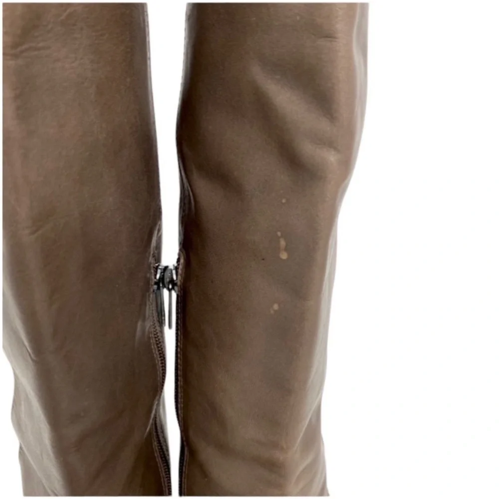Coach Cecclia Belted Knee High Classic Riding Boot in Mushroom Brown Size 8